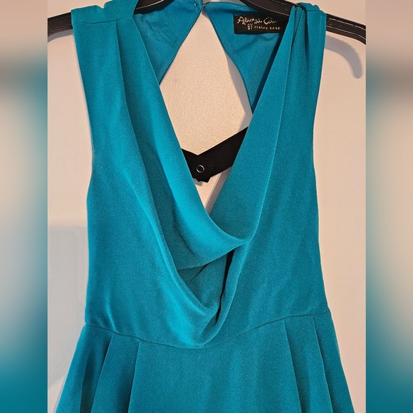 Alice & Olivia Gretchen Open Back Teal Dress Size 4 - Picture 7 of 14